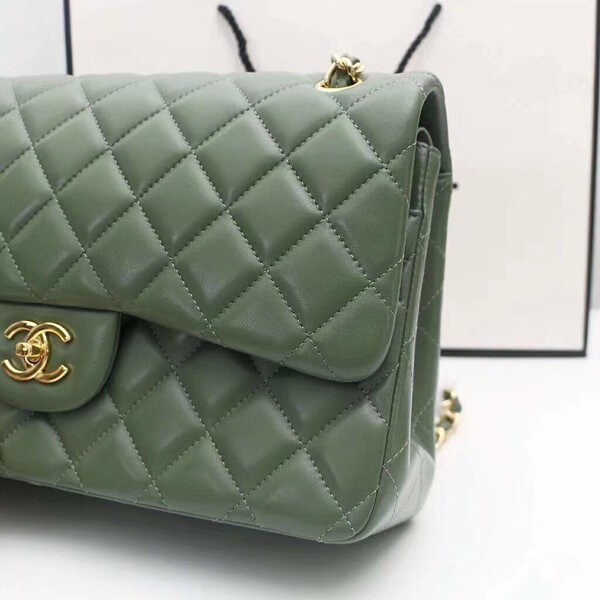 定番シャネル クラシック スモールマトラッセ ハンドバッグ f01113