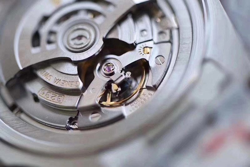 ロレックス コピー シードゥエラーディープシー オイスタースチール44 mm roj71028