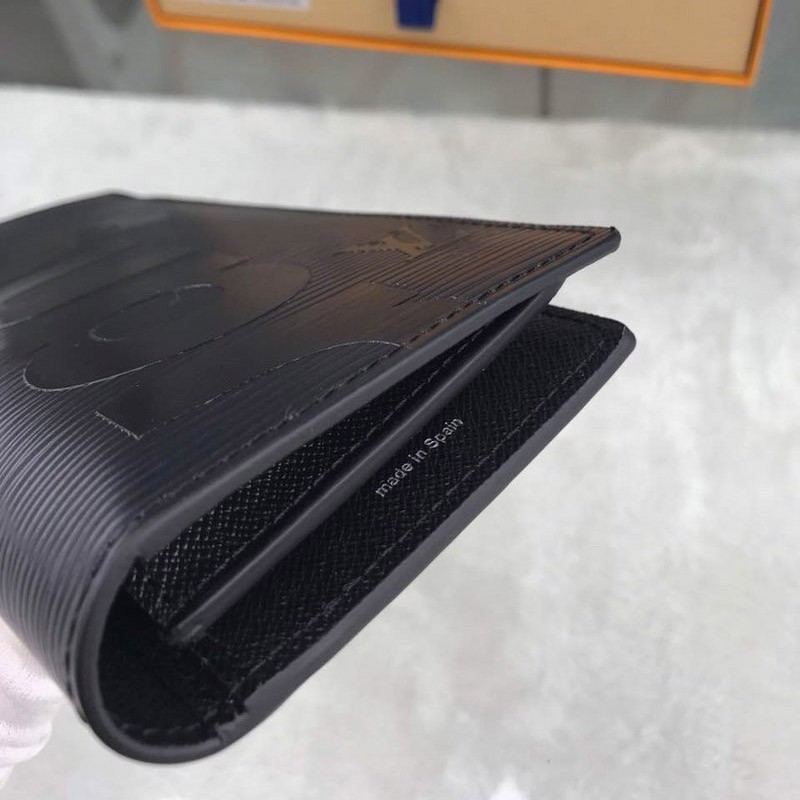 セール新作 シュプリーム ルイヴィトン 長財布 偽物 PF. BRAZZA SP EPI Wallet ブラック vut86864 ポーチ エピ