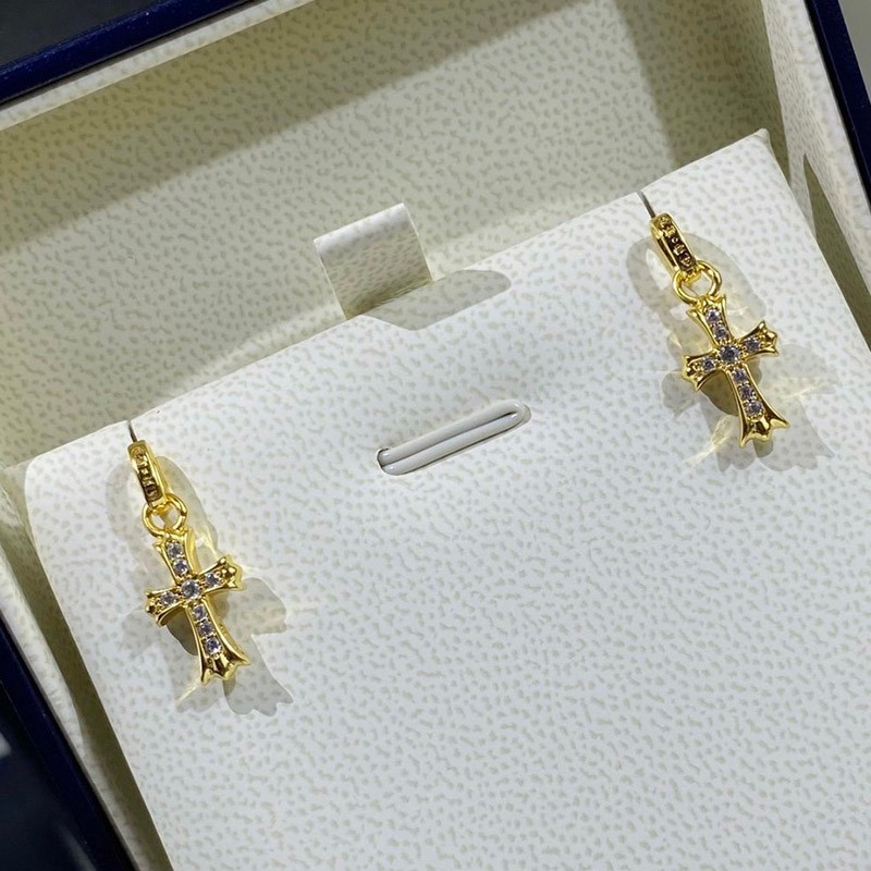 目を惹くカラー クロムハーツ ピアス 偽物 CHクロス 22K&ダイヤモンド