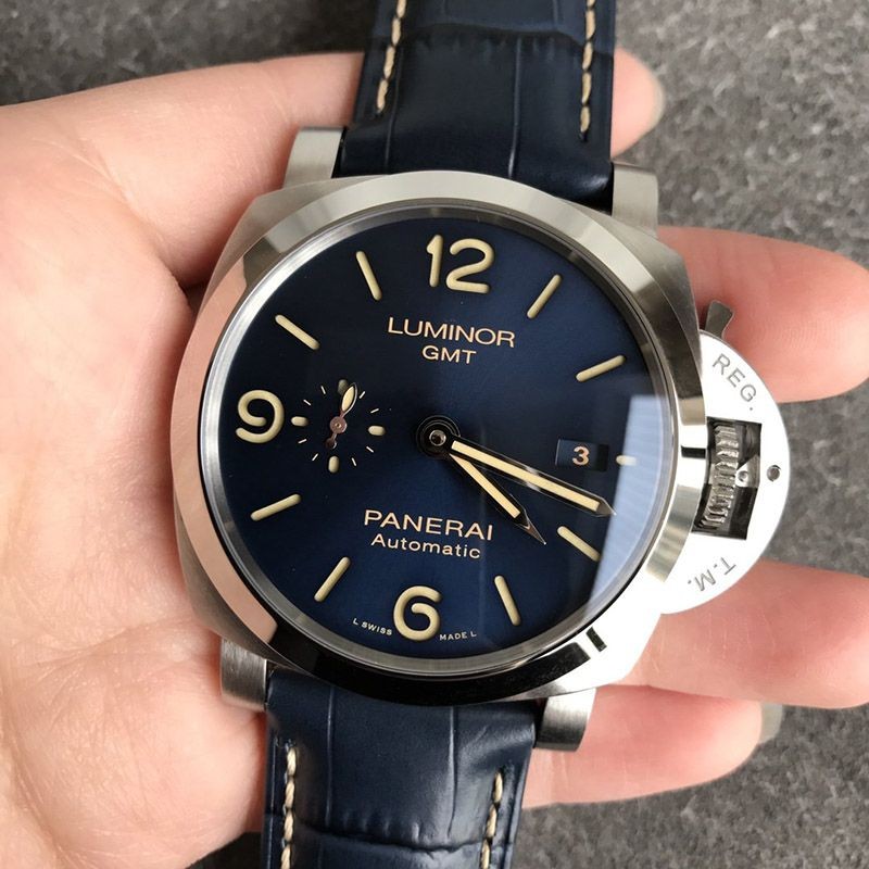 色鮮やかなブルー文字盤が人気!パネライ ルミノール GMT 偽物 PAM1033