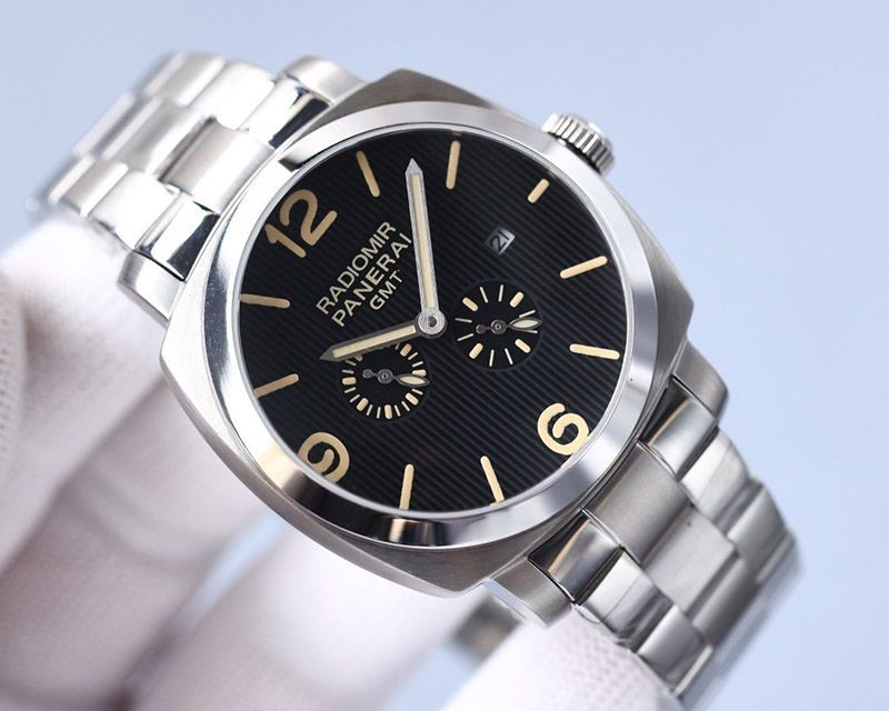 パネライ ラジオミール 3デイズ GMT パワーリザーブ オートマティック アッチャイオ 45MM PAM00658