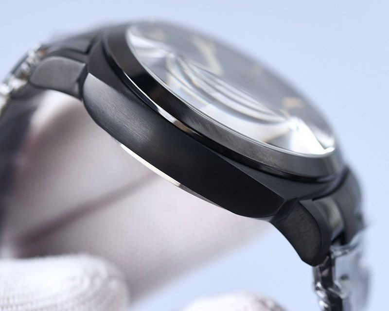 パネライ ラジオミール 3デイズ GMT パワーリザーブ オートマティック アッチャイオ 45MM PAM00658