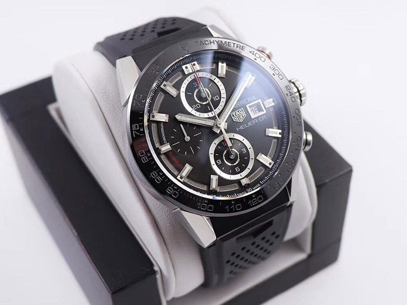 タグホイヤー カレラ スケルトン 偽物 文字盤 ステンレス メンズ 腕時計 43 mm TAi86398