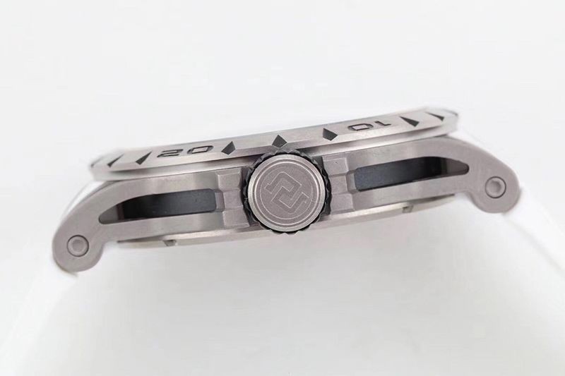 セール ♪ロジェデュブイ コピー エクスカリバー スパイダー チタン 45MM roc54953