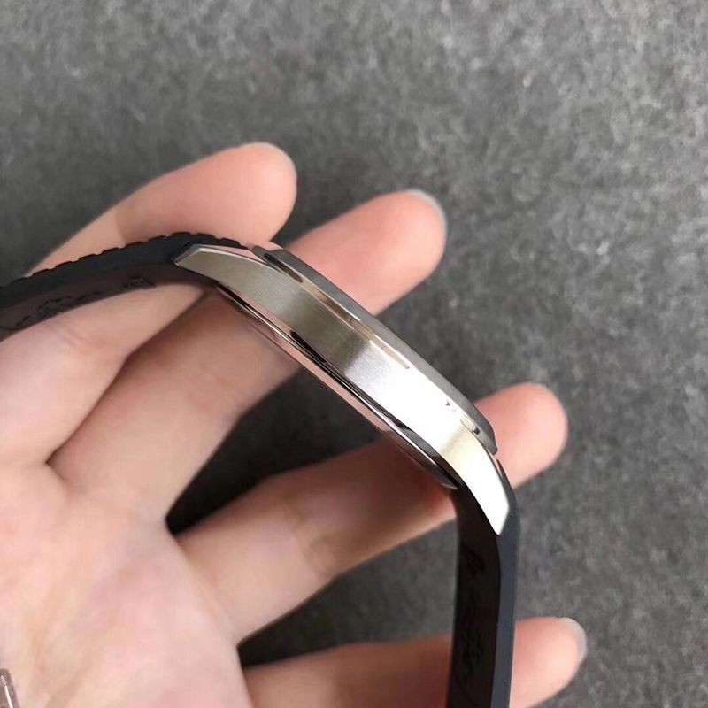 ★日本!!人気!パテックフィリップ スーパーコピー アクアノート ラージサイズ★ブラック 5167A002