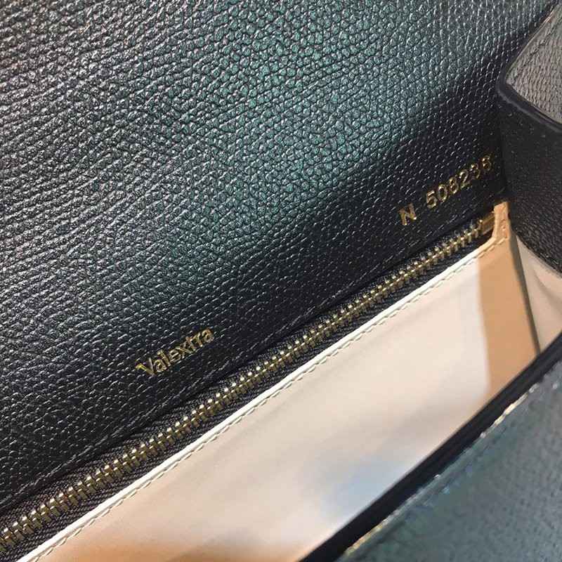 日本未入荷 ヴァレクストラ Iside イジィデ ミディアム ハンドバッグ コピー Vut04769
