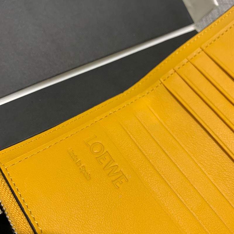 【ロエベ 財布 コピー】 アナグラム トリフォルド 6 cc ウォレット 0010508422
