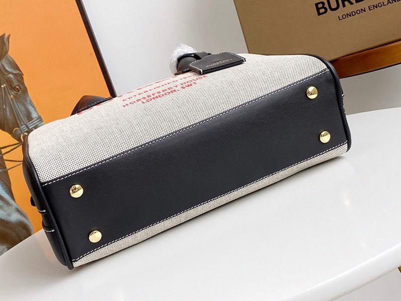 新作!【バーバリー トートバッグ コピー】ミディアム キャンバス ハーフキューブバッグ Bak90511