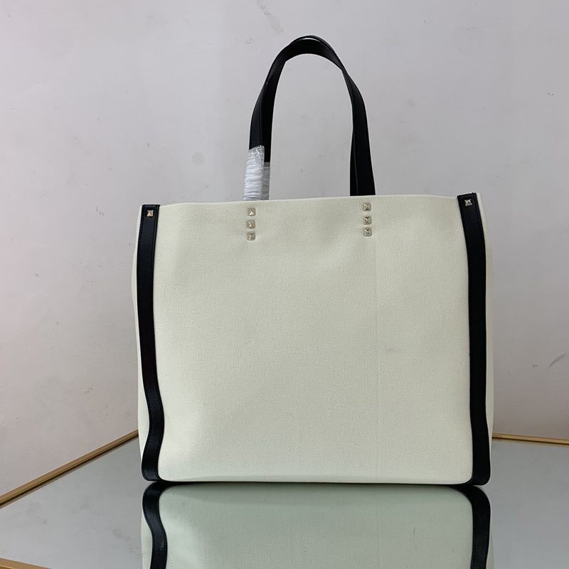 可愛いヴァレンティノ トートバッグ 偽物 ショッピングバッグ NEON VLTN キャンバス ミディアム Vum18973