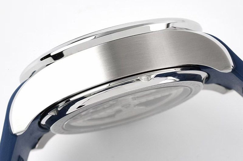 IWC コピー ポルトギーゼ ヨットクラブ クロノグラフ iwl32657