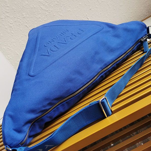 21-22AW プラダ トライアングル キャンバスバッグ コピー puq32331