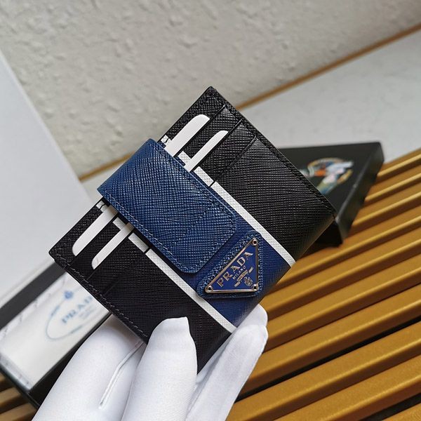 超希少!プラダ スムースレザー 折り財布 偽物 2色 pue62507