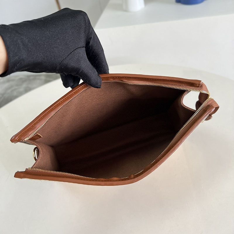 春夏新作ルイヴィトン ショルダーバッグ チェーン クラッチ 2way ロゴ かごバッグ 偽物 vuo05348