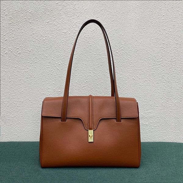 大人気!セリーヌ 16ショルダーバック L スーパーコピー 194043CR4.04LU 194043CR404LU