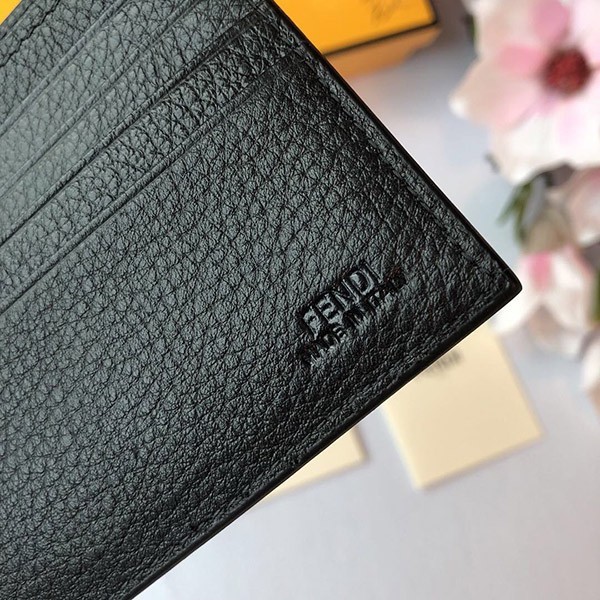 ★日本!!人気!フェンディ 二つ折り財布 スーパーコピー fej18413