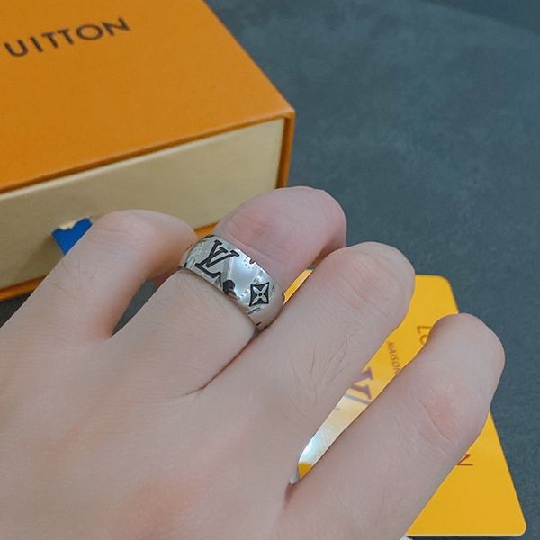 ルイヴィトン コピーリング モノグラム カーヴド vuq69898