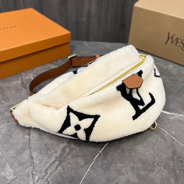大人気!ルイヴィトン モコモコ バッグ 偽物 モノグラム テディ バムバッグ もこもこ M55425