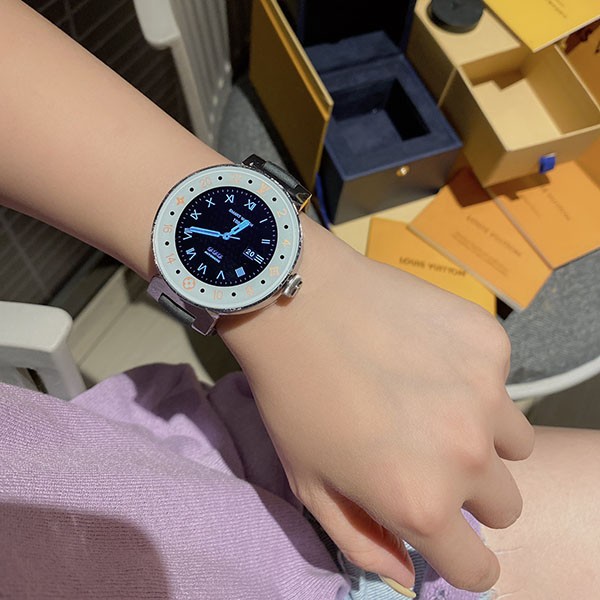 大人気!ルイヴィトン スマートウォッチ コピーフルタッチスクリーン 42mm vux36693