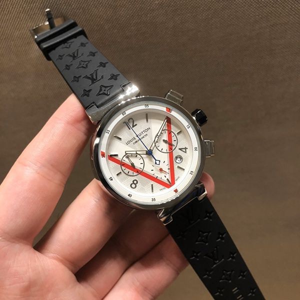ルイヴィトン タンブール コピー クロノグラフ 42mm 入手困難品! vuq11111