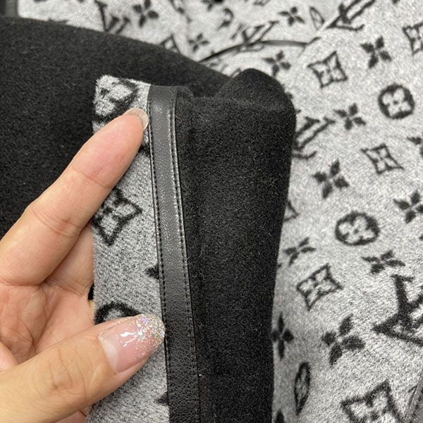 大人気!ルイヴィトン モノグラム ロングコート 偽物 vua29657