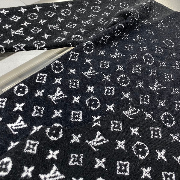ルイヴィトン LV グラディエント フーディ コピー vuw60834