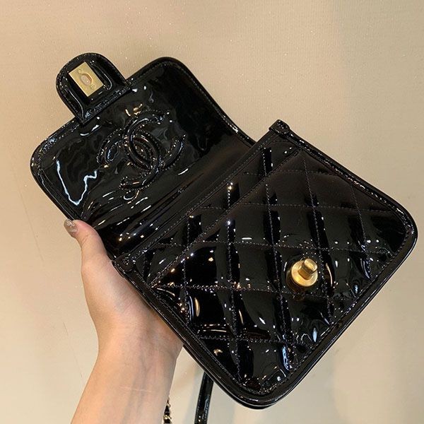 稀少 シャネル 22K ショルダーバッグ 偽物 shu80793