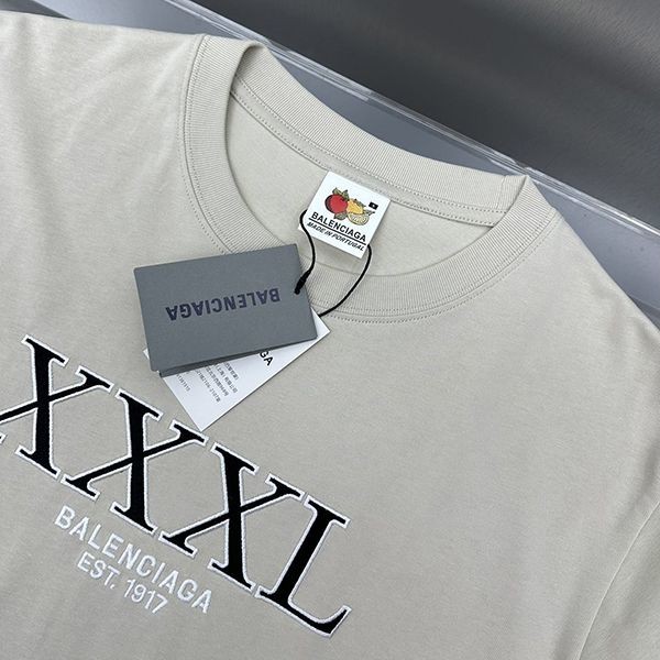 バレンシアガ シグネチャーショートスリーブTシャツ 偽物 vun33174