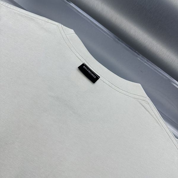 バレンシアガ シグネチャーショートスリーブTシャツ 偽物 vun33174