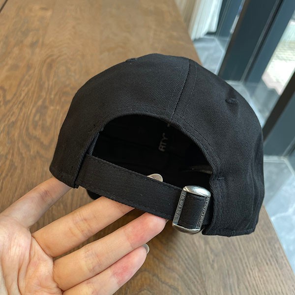 【話題商品!】サンローラン×ニューエラ 偽物☆モノグラムキャップ帽☆YSLキャップ★ 687687YCL361000