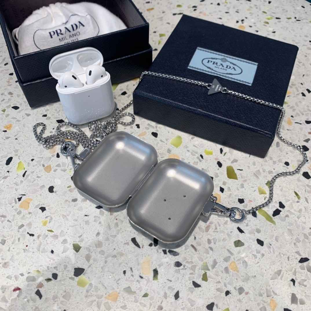 大人気!プラダ airpods ケース イヤホンケース コピー メッキ 光沢感