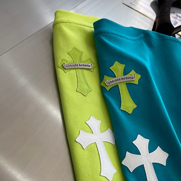 クロムハーツ セメタリークロス コピー♪ロゴTシャツ Kur64131
