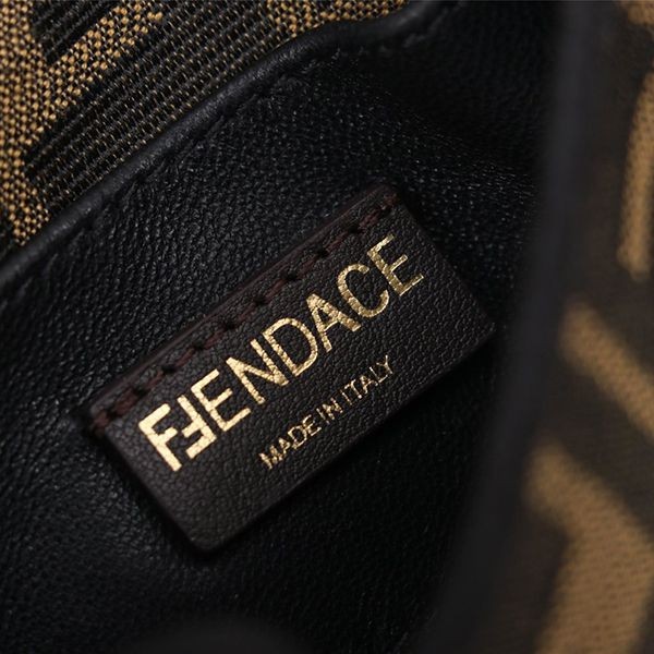 n級品 おすすめ【FENDACE】ナノ バゲット コピー マイクロ バッグ fep75696