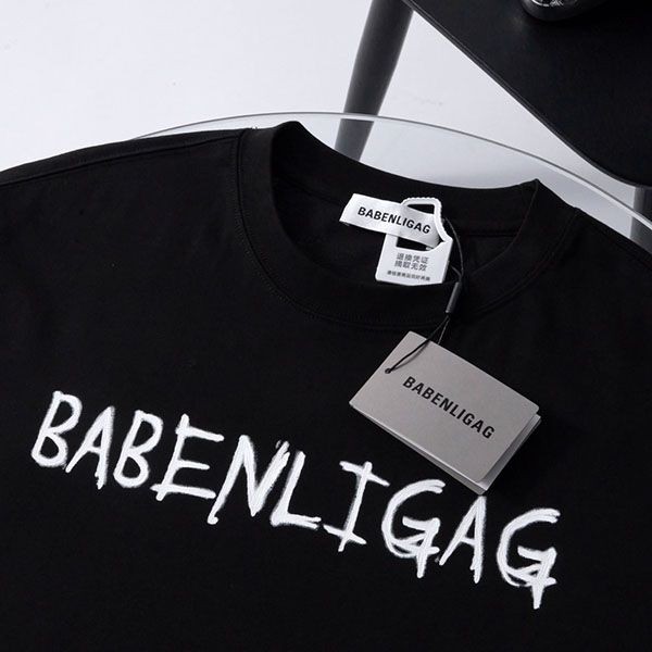 使い勝手良しバレンシアガ メンズ LOGO ミディアムフィット Tシャツ