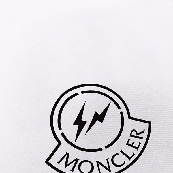 最安値挑戦 モンクレール コットンロゴプリント Tシャツ mof90344