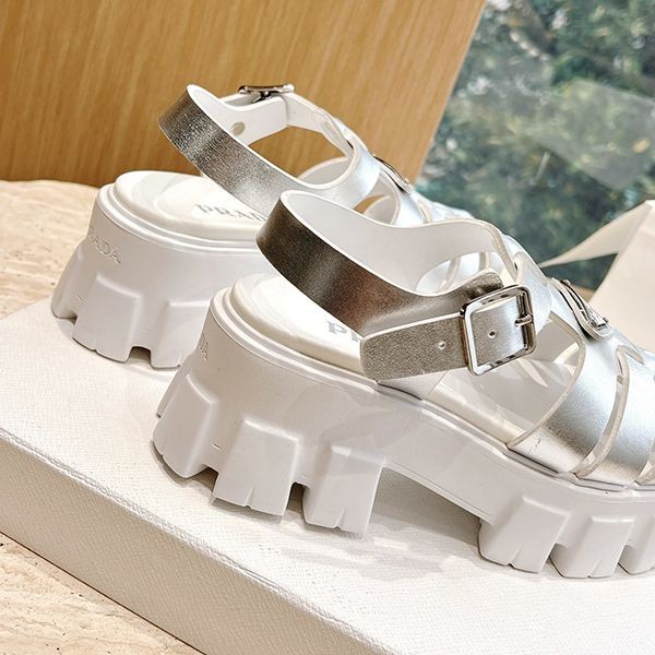 n級 おすすめプラダ スーパーコピー モノリス フォームラバー サンダル