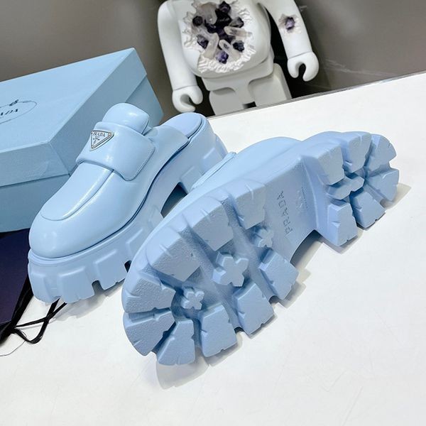 高級ブランドプラダ ソフト パデッドナッパレザー サボ コピー pup37041