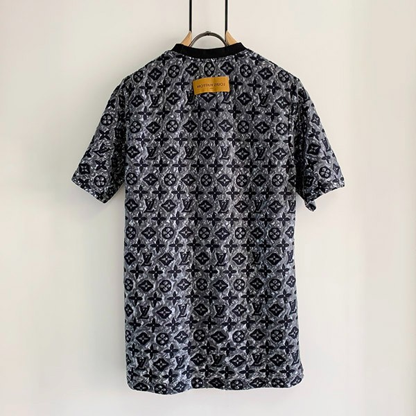 ☆これは超目立つ☆ ルイヴィトン Tシャツ 偽物 モノグラム 1AAGM7