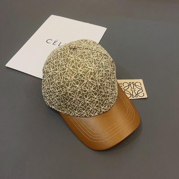 ロエベ アナグラム刺繍 キャップ スーパーコピー loa55909