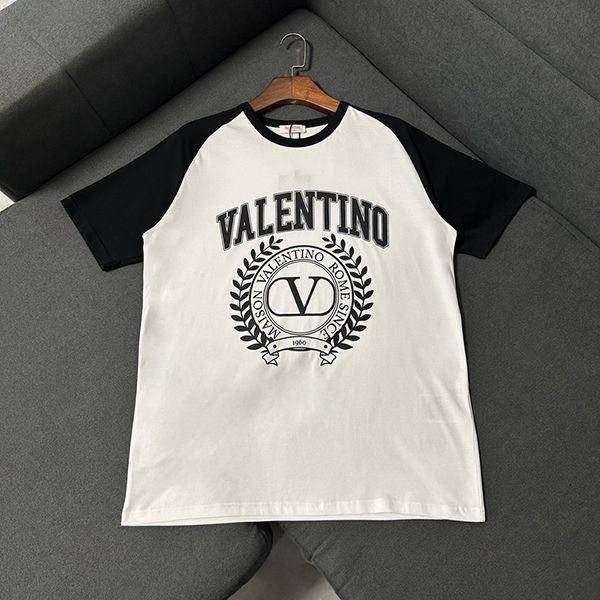 大人気!ヴァレンティノ SIGNATURE プリント Tシャツ コピー Vuo54806