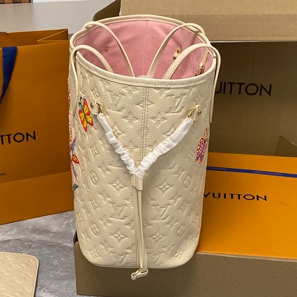 即発送ルイヴィトン LV × YK ネヴァーフル MM コピー トートバッグ M21733
