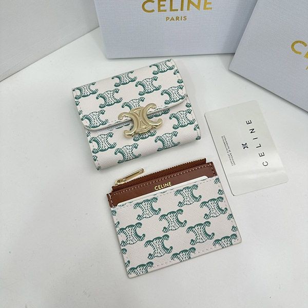 激安価格!セリーヌ トリオンフキャンバス コンパクトウォレット Cen30554