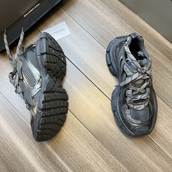 バレンシアガ SNEAKERS スニーカー 偽物 baj28588