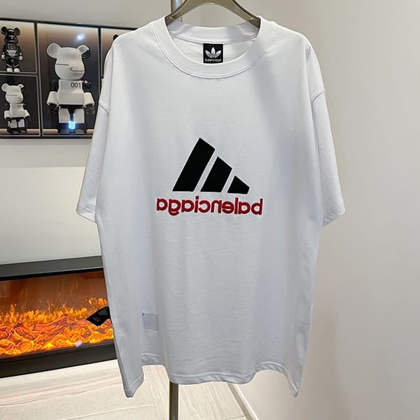 入手困難バレンシアガ アディダス コピー オーバーサイズ Tシャツ 2色 