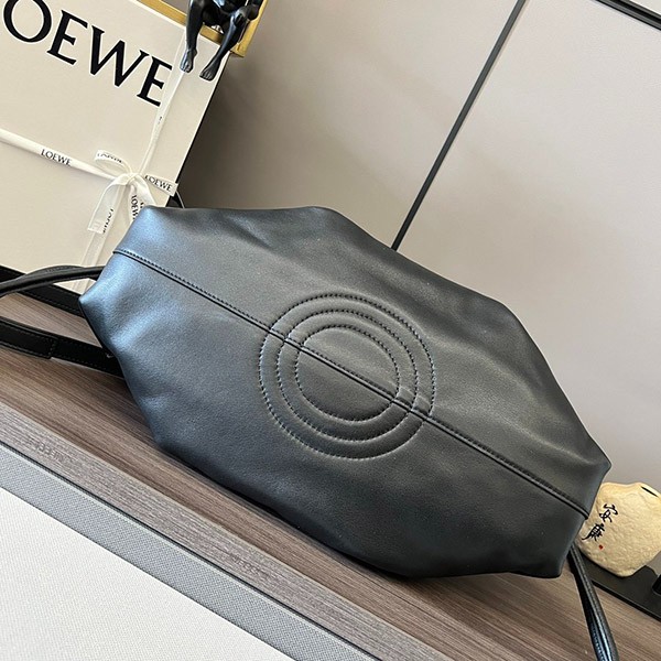 大人気!ロエベ パセオバッグ コピー(シャイニーナパカーフ) A709W15X02