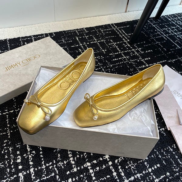 注目★ジミーチュウ パール付き ナッパレザー・フラットシューズ コピー jiz05095