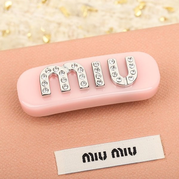 争奪戦♡☆ミュウミュウ☆クリスタル ロゴ ヘアクリップ コピー myb61481