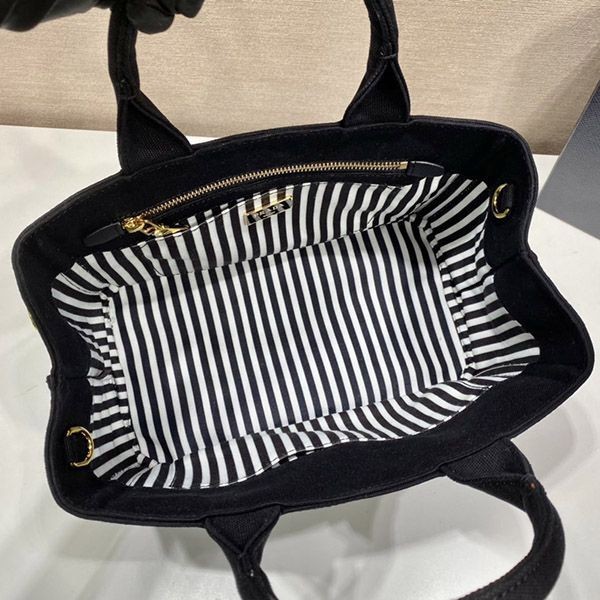 大人気!プラダ ハンド トートバッグ 偽物 CANAPA エンボスロゴ puw40759