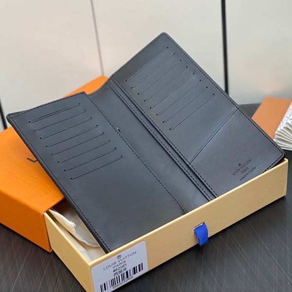 ルイヴィトン 偽物 ポルトフォイユ ブラザ NM 長財布