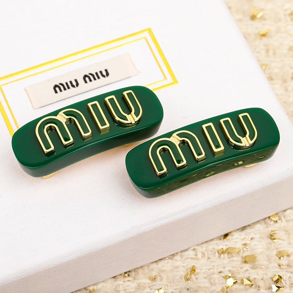 ミュウミュウ　miumiu ロゴ　プレックス　ヘアグリップ 人気 ミュウミュウ コピー プレックスxメタル ヘアクリップ myy17867